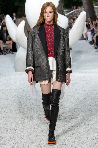 Look 36